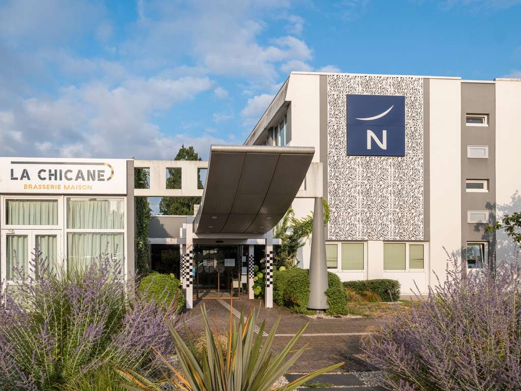 Novotel Le Mans — property setting and accommodation